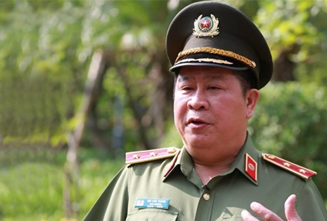 Cách chức tướng công an, cảnh cáo tướng quân đội Bộ Chính trị, Ban Bí thư kỷ luật Trung tướng Bùi Văn Thành, Thượng tướng Trần Việt Tân và Thượng tướng Phương Minh Hòa.