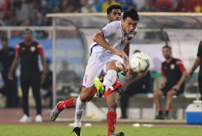 U23 Việt Nam nối dài ngày vui Cú vẩy má ngoài chân trái ghi bàn tuyệt đẹp mang về chiến thắng 1-0 cho ÐT U23 Việt Nam của Ðoàn Văn Hậu. Ảnh: NHƯ Ý.