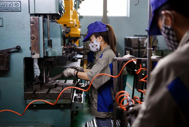Sức ép nào đối với tăng trưởng kinh tế cuối năm? Tăng trưởng kinh tế 6 tháng cuối năm 2018 sẽ khó khăn. Ảnh minh hoạ.