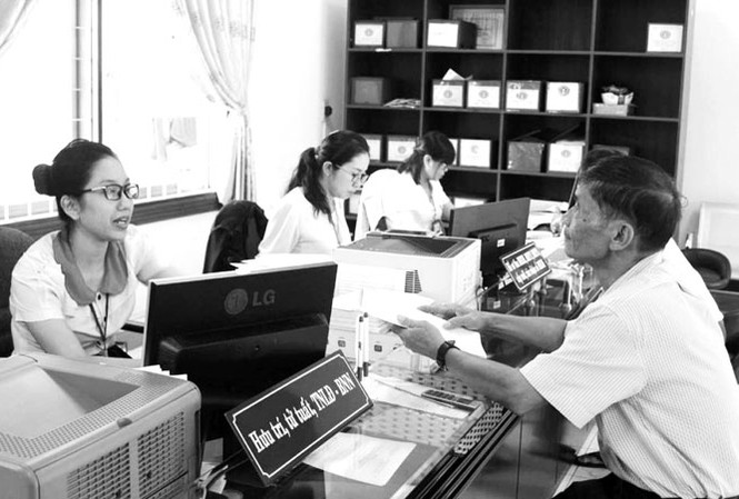 Dù khó, BHXH Việt Nam vẫn quyết tâm đạt mục tiêu Nghị quyết 28 đặt mục tiêu BHXH toàn dân. Ảnh: MH.