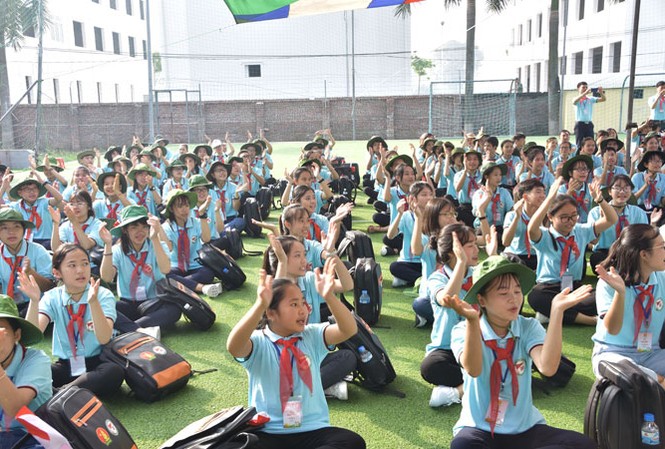 Bản lĩnh chỉ huy Ðội Các chỉ huy Đội tham gia các phần thi tại 7 trạm kỹ năng. ẢNH: CTV.
