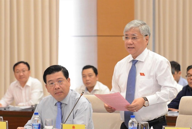 Day dứt về khoảng cách giàu nghèo Bộ trưởng, Chủ nhiệm Ủy ban Dân tộc Ðỗ Văn Chiến. Ảnh: Như Ý.