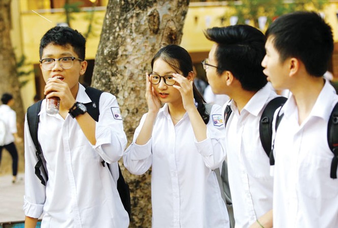 Tuyển sinh vào lớp 10 Hà Nội: Mỗi trường ủng hộ một phương án Kỳ thi tuyển sinh vào lớp 10 Hà Nội lâu nay luôn khiến học sinh căng thẳng.