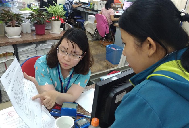 Thu thuế kinh doanh online, có 'bắt cóc bỏ đĩa'? Người dân tìm hiểu về thuế thu nhập cá nhân.
