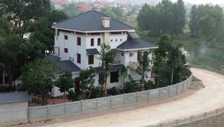 Cựu Phó Chủ tịch UBND tỉnh Vĩnh Phúc nói về nguồn tiền xây biệt thự Cựu Phó Chủ tịch UBND tỉnh Vĩnh Phúc nói về nguồn tiền xây biệt thự