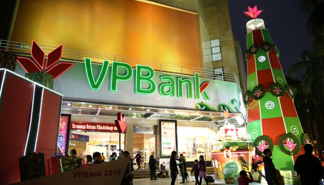 Ngắm cây Thịnh Vượng VPBank khổng lồ và nhận iPhone 6 Ngắm cây Thịnh Vượng VPBank khổng lồ và nhận iPhone 6