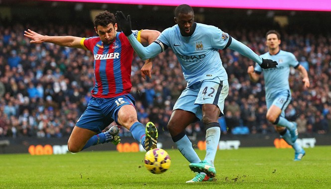Giải ngoại hạng Anh: “Chân kiềng” lại thành “song mã”? Man City (áo xanh) khiến Premier League bớt tẻ nhạt khi nỗ lực đeo bám Chelsea ở ngôi đầu. Ảnh: ESPN.CO.UK