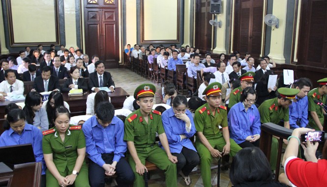Huyền Như tiếp tục “xin” lại biệt thự 43 tỷ đồng Quang cảnh phiên tòa