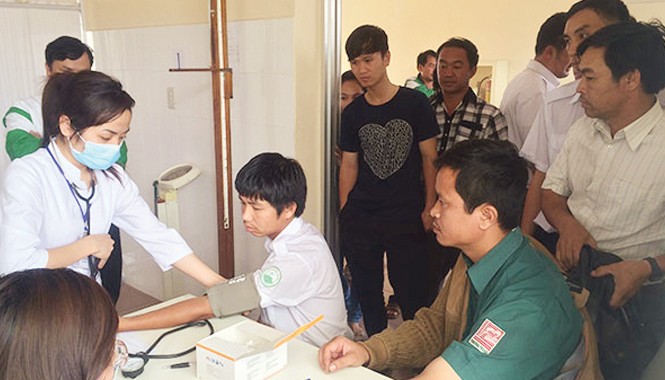 Muốn lái xe phải khám 9 chuyên khoa Khám sức khỏe làm hồ sơ lái xe tại Hà Nội. Ảnh: Hồng Vĩnh
