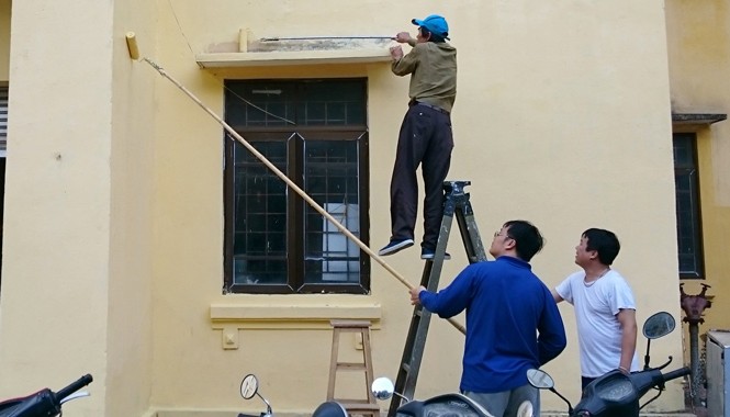 'Kiêu' như dịch vụ dọn nhà đón Tết Người lao động tự do kiếm tiền triệu dọn dẹp, trang trí nhà cửa đón Tết mỗi ngày. Ảnh: Như Ý