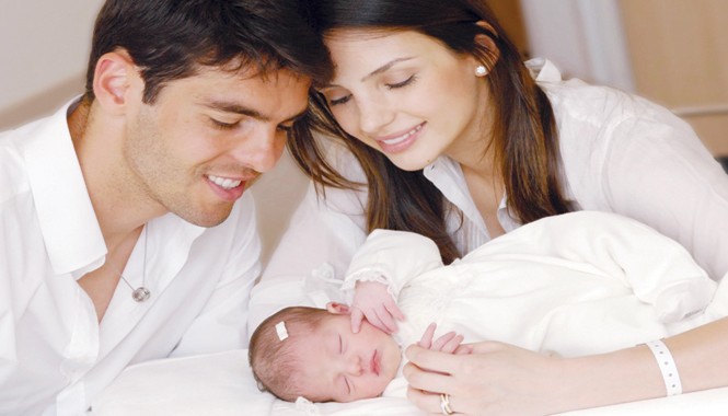 Những cuộc tình điên đảo của các nhà vô địch thế giới Cặp đôi hoàn hảo của làng bóng đá Kaka-Caroline đã bất ngờ ly hôn