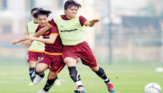 Vòng loại U23 châu Á 2015: Olympic Việt Nam sẽ nhì bảng? Các tuyển thủ U23VN mướt mồ hôi với các bài tập nặng của HLV Miura ngay sau kỳ nghỉ Tết nhằm mục tiêu giành vị trí nhì bảng vòng loại U23 châu Á. Ảnh: VSI