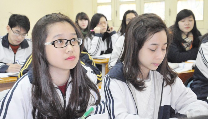 Nhiều băn khoăn với quy chế mới Những thí sinh sẽ dự kỳ thi THPT quốc gia 2015. Ảnh: Hồ Thu