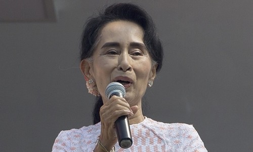 Quân đội Myanmar tuyên bố hợp tác với bà Suu Kyi Bà Aung San Suu Kyi.