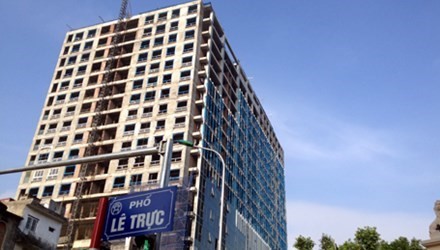 Thẩm định phương án 'cắt ngọn' cao ốc 8B Lê Trực Thẩm định phương án 'cắt ngọn' cao ốc 8B Lê Trực