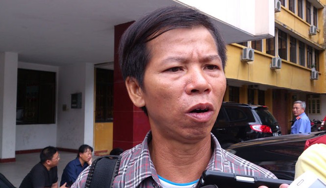 Luật Bồi thường nhà nước: Vừa đá bóng vừa thổi còi? Câu chuyện căn cứ bồi thường cho án oán Nguyễn Thanh Chấn vẫn còn gây tranh cãi. Ảnh: Tuấn Nguyễn