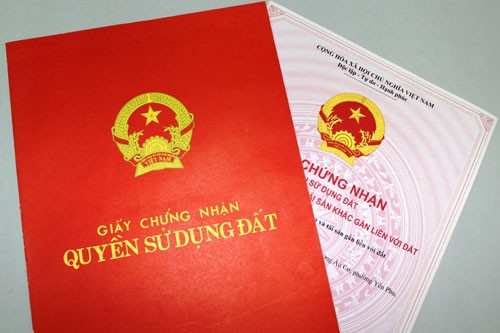Cán bộ tiếp dân lừa cấp “sổ đỏ” Ảnh minh họa