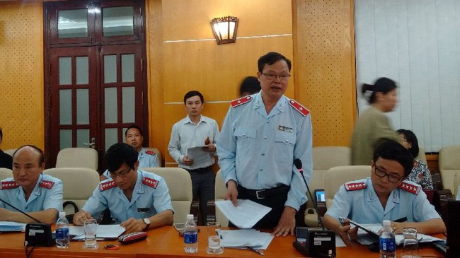 Sửa luật để công khai tài sản quan chức Ông Phạm Trọng Đạt - Cục trưởng Cục Chống tham nhũng (Thanh tra Chính phủ): “Phải có một cơ quan kiểm tra tính trung thực trong kê khai tài sản”.