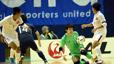 Futsal Việt Nam: Ngày vui ngắn chẳng tày gang Futsal Việt Nam: Ngày vui ngắn chẳng tày gang