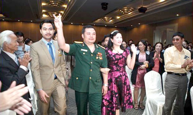 Rà soát hoạt động kinh doanh đa cấp trên toàn quốc Chủ tịch HĐQT kiêm Tổng Giám đốc Cty Liên Kết Việt Lê Xuân Giang và một số cấp dưới đã bị bắt giam để điều tra về hành vi lừa đảo trong hoạt động kinh doanh đa cấp.