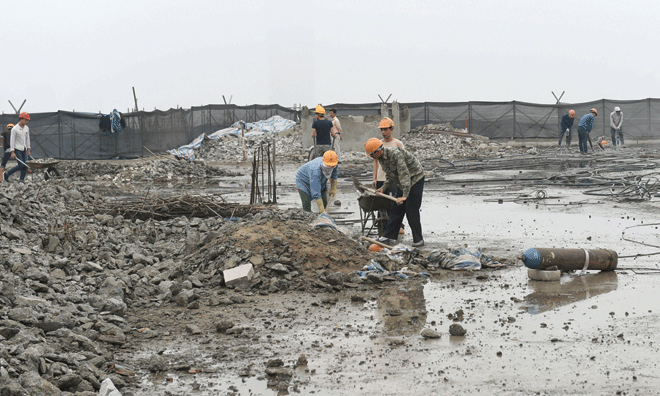 Vụ nhà 8B Lê Trực: Chậm phá dỡ do kỹ thuật? Phương án phá dỡ tầng 19 nhà 8B Lê Trực về cơ bản đã được giải quyết. Ảnh: Ngọc Châu