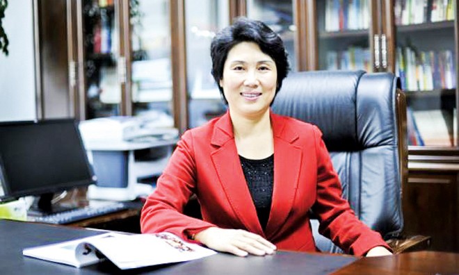 “Mỹ nữ quan tham” Trung Quốc chịu chơi sa lưới pháp luật Thượng quan Vĩnh Thanh khi còn đương chức.