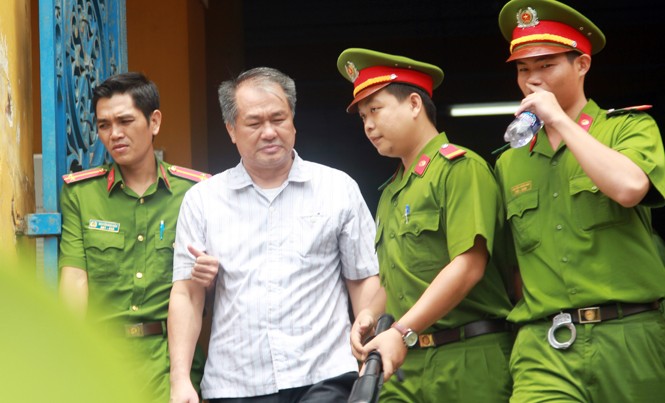 Đại án Ngân hàng Xây dựng: Lập hồ sơ khống rút tiền “khủng” Bị cáo Phạm Công Danh.