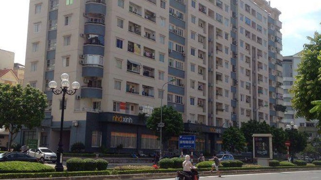 Chủ đầu tư vi phạm, người mua nhà chịu thiệt Nhà G3D Khu đô thị mới Yên Hòa xây dựng vượt tầng được cấp phép.