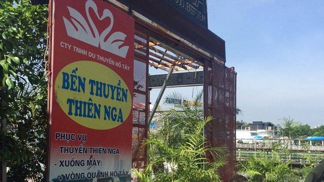 Bến thủy hồ Tây vẫn hoạt động “chui” Nhiều doanh nghiệp tự ý mở cửa hoạt động bất chấp lệnh cấm.