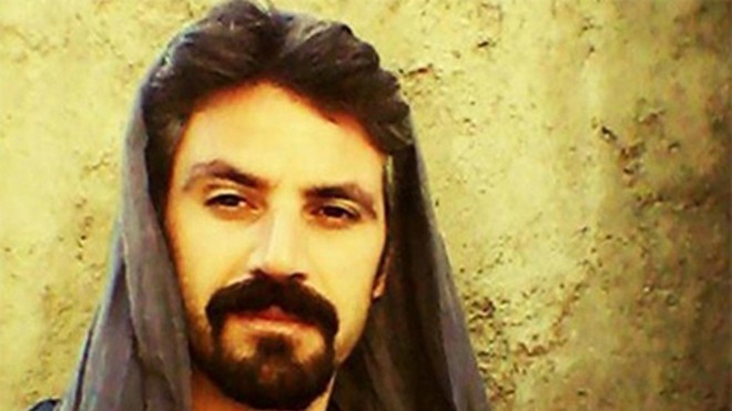 Đàn ông Iran cũng trùm khăn Đàn ông Iran cũng trùm khăn