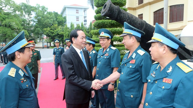 Chủ tịch nước thăm Quân chủng Phòng không - Không quân Chủ tịch nước thăm Quân chủng Phòng không - Không quân