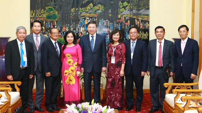Giữ vững môi trường hòa bình, ổn định Chiều 26/8, Thượng tướng Tô Lâm, Ủy viên Bộ Chính trị, Bộ trưởng Bộ Công an gặp mặt các đại sứ, trưởng cơ quan đại diện Việt Nam ở nước ngoài về dự Hội nghị Ngoại giao lần thứ 29. Ảnh: TTXVN
