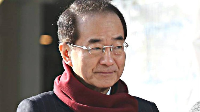 Ngõ cụt Ông Lee In-won, Phó chủ tịch tập đoàn Lotte.