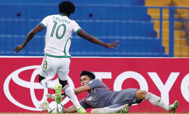 V-League 2016: Hải Phòng 'tự sát' trên đất Tây Đô Cần Thơ (trái) cản bước tiến của Hải Phòng trong cuộc đua tới ngôi vô địch bằng chiến thắng 3-2. Ảnh: VSI