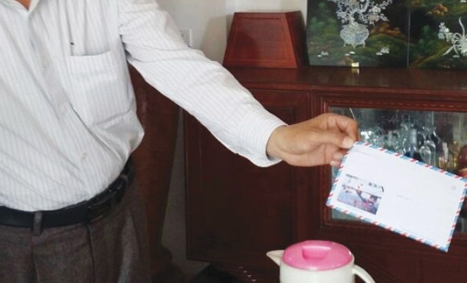 Tin mới vụ thanh tra Sở GTVT bị tố làm tiền doanh nghiệp Ông Nguyễn Đình Linh nói rằng phong bì tiền mà thanh tra viên trả lại đã được thay bằng vỏ phong bì khác.