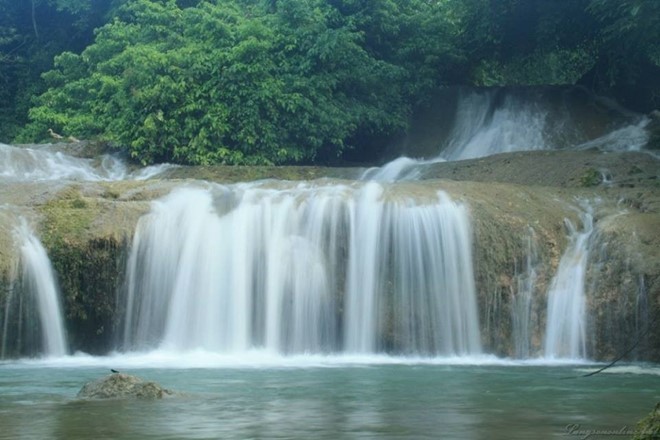 Đi chơi thác, va vào đá, chết thảm Thác Đăng Mò. Ảnh: Langsononline.