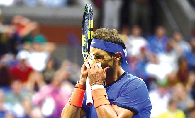 Nadal thua sốc vòng 4 US Open Nadal thất vọng sau khi bị loại khỏi US Open ngay từ vòng 4. Ảnh: GETTY IMAGES