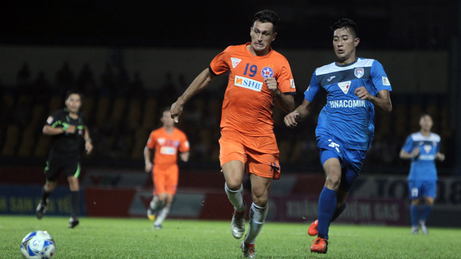 Cầu thủ ngoại sẽ vào đội tuyển Việt Nam? Chân sút hàng đầu V-League Gaston Merlo khó có cơ hội đóng góp cho ĐTVN dù đang được Đà Nẵng làm thủ tục nhập tịch. Ảnh: VSI