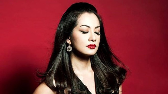 Ngọc Thúy: Nương bóng… Brad Pitt? Ngọc Thúy: Nương bóng… Brad Pitt?
