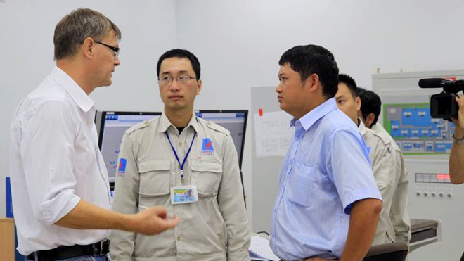 Kiểm tra Tập đoàn Hóa chất: Bộ Công Thương báo cáo gì? Vũ Đình Duy (bìa phải) khi còn làm việc tại PvTex
