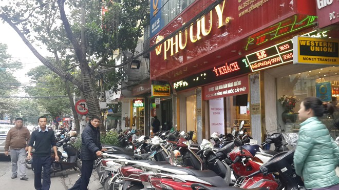 Chứng khoán Việt lao đao rồi ổn định Thị trường vàng trầm lắng chiều 9/11.