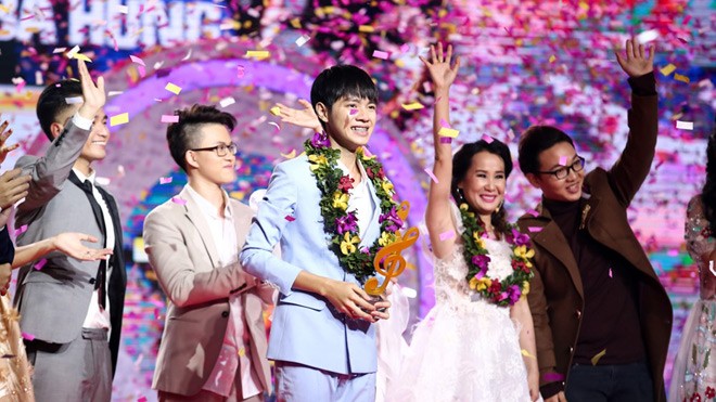 Thế lực nào thao túng kết quả Sing My Song? Cao Bá Hưng đăng quang nhờ hậu thuẫn của đông đảo báo giới trong Hội đồng Chuyên môn. Ảnh: Windy