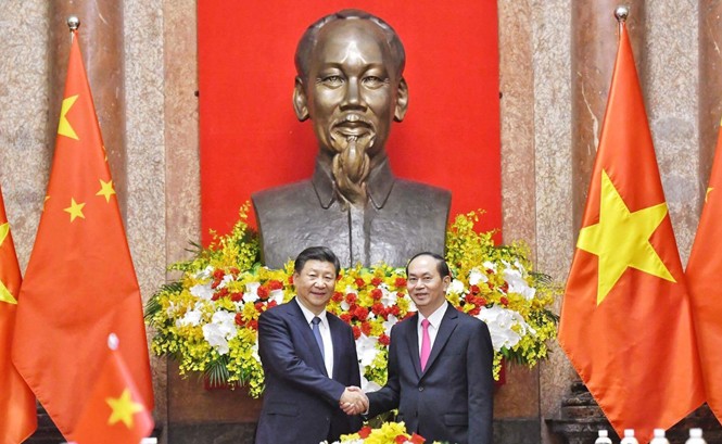 Phát triển quan hệ Việt-Trung: Từ tầm cao chiến lược, tầm nhìn lâu dài Chủ tịch nước Trần Đại Quang và Tổng Bí thư, Chủ tịch Trung Quốc Tập Cận Bình hội đàm ngày 13/11 tại Hà Nội. Ảnh: Như Ý.