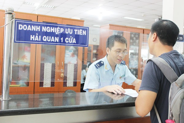Hải quan đẩy nhanh cơ chế Một cửa quốc gia Ngành hải quan hiện đại hoá thông qua cơ chế 1 cửa Quốc gia với rất nhiều ưu việt.