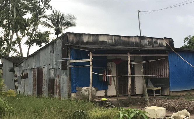 Vì sao trưởng phòng của thanh tra tỉnh Cà Mau bị bắt? Gia cảnh của ông Ngô Trường Sơn khá khó khăn. Ngôi nhà của vợ chồng ông Sơn tại ấp 6, xã Thới Bình (huyện Thới Bình, Cà Mau).