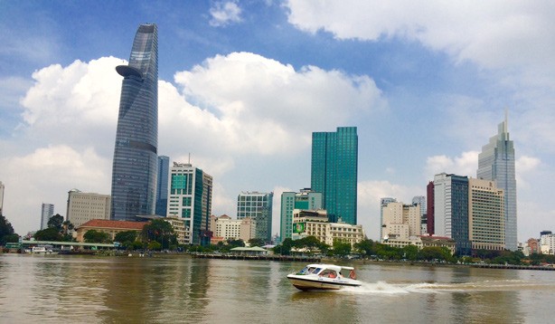 Thuế, phí như dao hai lưỡi TPHCM cần cơ chế tốt để cất cánh.