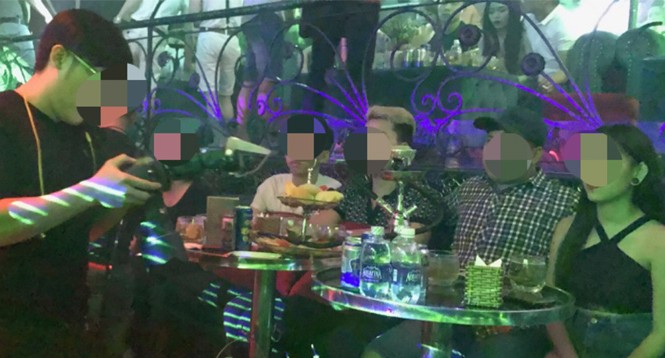 Biến tướng Beer Club: Giang hồ núp bóng Một nhóm trẻ tổ chức sinh nhật.