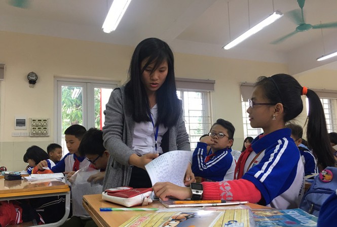 SGK mới, học sinh sẽ học gì? Trong Chương trình mới, học sinh THCS sẽ học tích hợp Lịch sử và Địa lý. Ảnh: Nguyễn Hà.