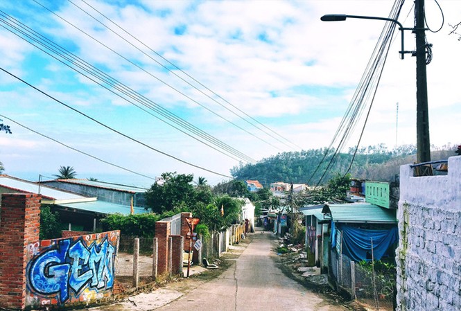 Làng bé cứu tàu to Làng Bãi Xép. Ảnh: Lâm Chiêu Tranh.