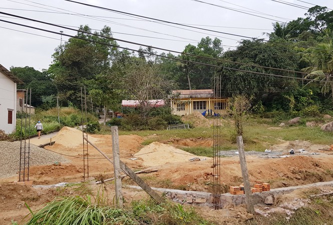 Xẻo gần 17 nghìn mét vuông đất Chùa cho cá nhân Khu đất phía sau nhà chùa đã bị “tùng xẻo” cấp cho cá nhân.
